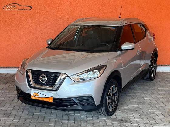 NISSAN KICKS 1.6 16V FLEXSTART S 4P XTRONIC NISSAN KICKS 1.6 16V FLEXSTART S 4P XTRONIC